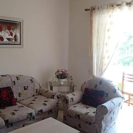 Andi's Apartament *